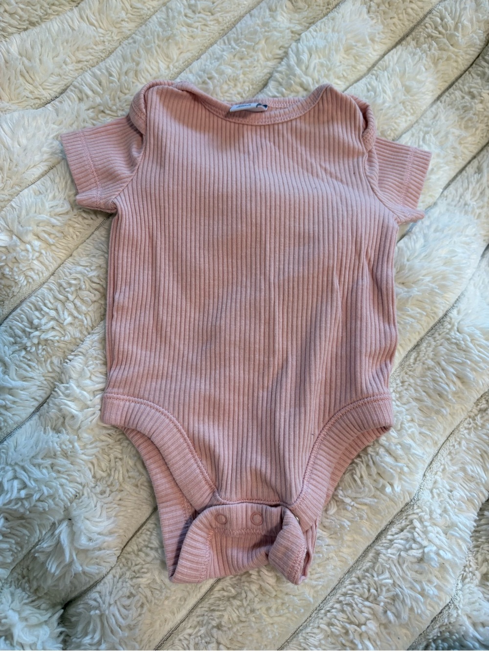 7/$30 Old Navy Ribbed Pink Short-Sleeve Baby Bodysuit